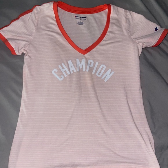Champion Women’s Tee Size S - Picture 2 of 5